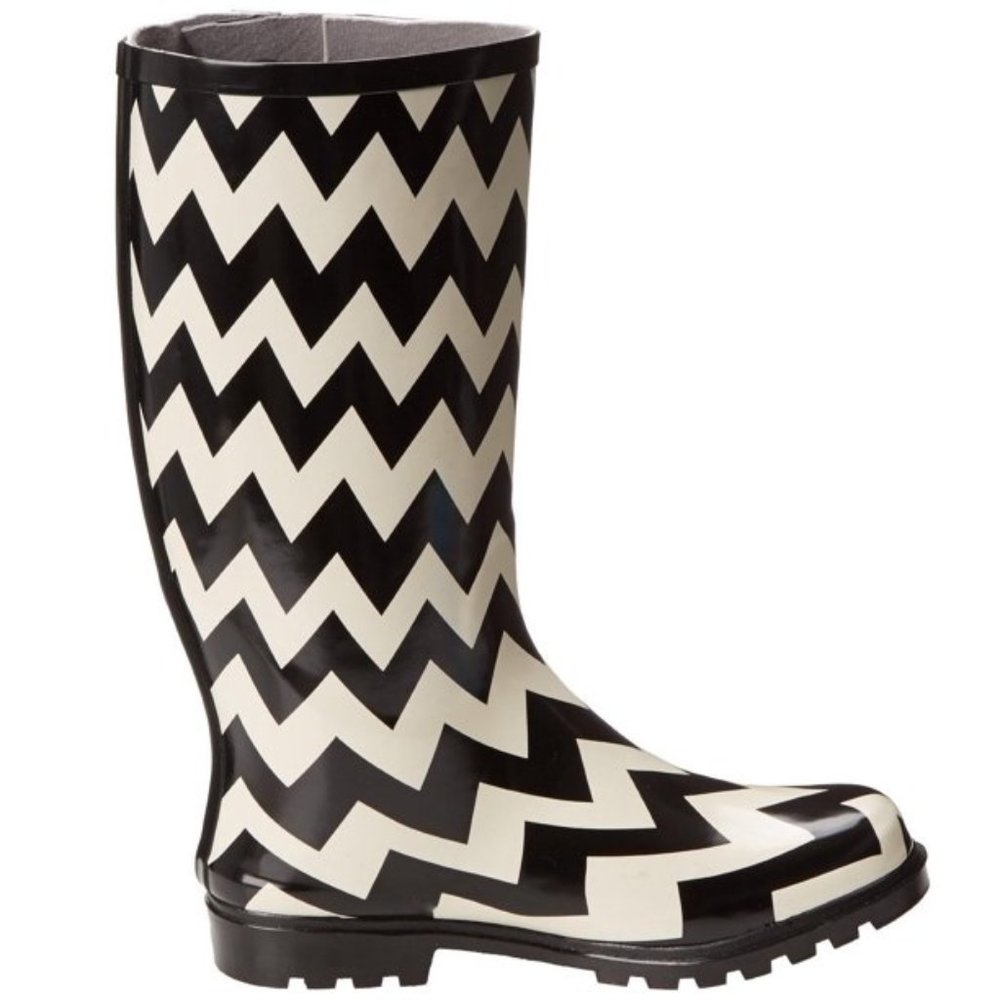 Nomad Footwear Women's Black/White Chevron Puddles Size 8 ****BRAND NEW****